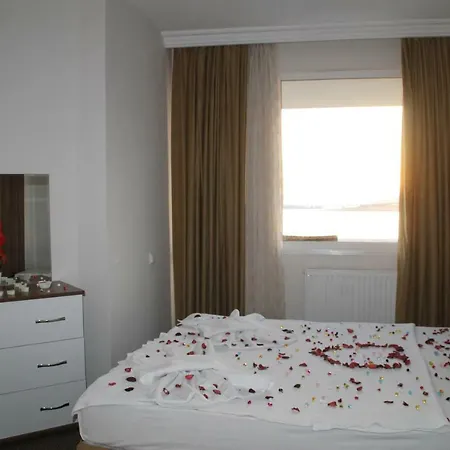 Senar Ayvalik