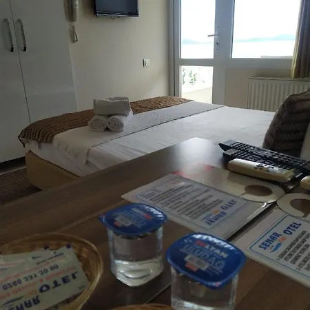 Hotel Senar *